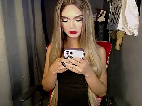 Snapshot of lexie_malingera chatting on 01/13/26, 08:47 lexie malingera online show from 01/13/26, 08:47