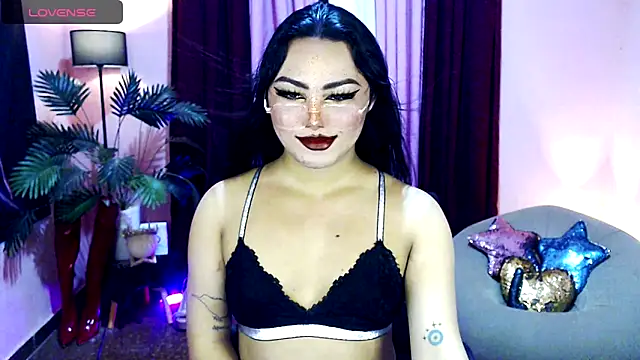 Unique Maya online show from 10/20/25, 07:53