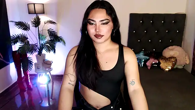 Snapshot of Unique_Maya chatting on 02/11/26, 01:05 Unique Maya online show from 02/11/26, 01:05