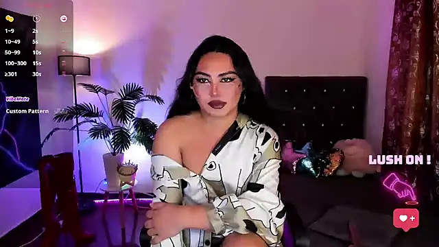 Snapshot of Unique_Maya chatting on 03/13/26, 07:04 Unique Maya online show from 03/13/26, 07:04