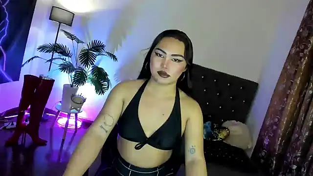 Snapshot of Unique_Maya chatting on 03/19/26, 02:15 Unique Maya online show from 03/19/26, 02:15