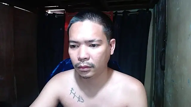 Snapshot of MANIACasianX chatting on 04/07/26, 03:40 MANIACasianX online show from 04/07/26, 03:40