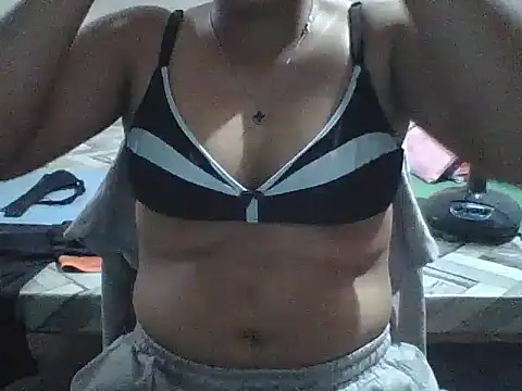 Snapshot of xxHott_Lexi chatting on 10/21/25, 03:07 xxHott Lexi online show from 10/21/25, 03:07