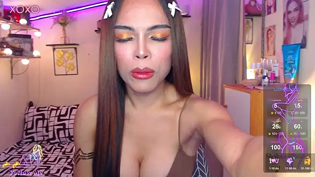 izabella moore online show from 03/11/26, 04:07