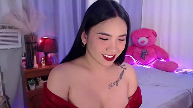 Snapshot of wild_flowerx chatting on 10/23/25, 01:10 wild flowerx online show from 10/23/25, 01:10