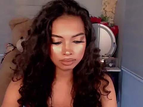 Snapshot of KathRouge chatting on 10/06/25, 03:09 KathRouge online show from 10/06/25, 03:09