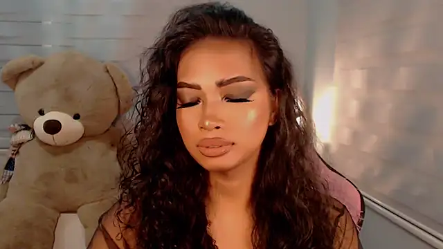 KathRouge online show from 10/13/25, 03:34