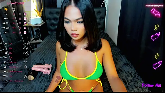 Snapshot of ScarletgraysonX chatting on 07/15/26, 07:52 ScarletgraysonX online show from 07/15/26, 07:52