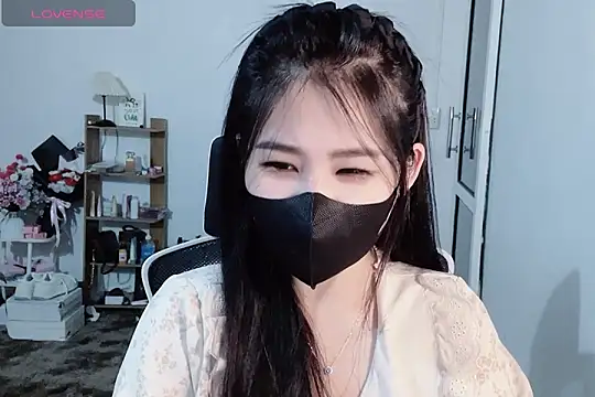    Daisy    online show from 11/21/25, 07:40