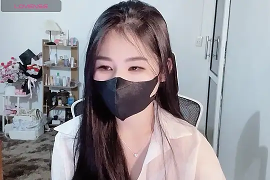    Daisy    online show from 11/26/25, 06:47