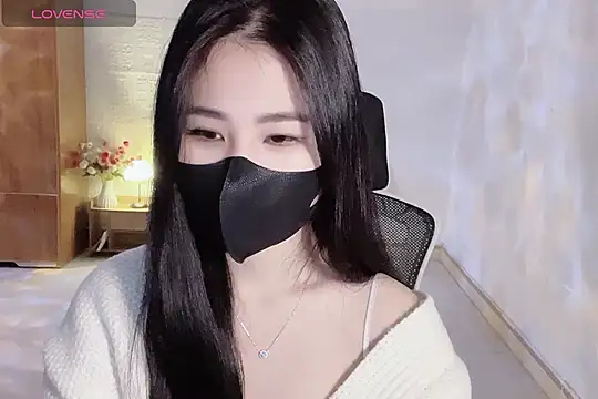    Daisy    online show from 12/05/25, 02:58