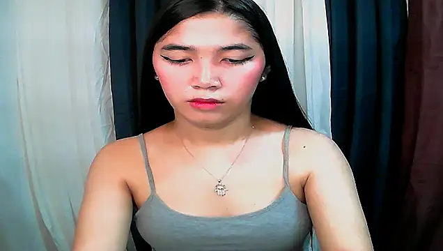 Snapshot of grethamore chatting on 10/27/25, 02:04 grethamore online show from 10/27/25, 02:04