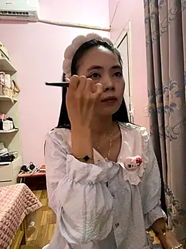 Snapshot of Dau-Tayy chatting on 09/23/25, 11:13 Dau-Tayy online show from 09/23/25, 11:13