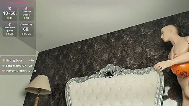 Snapshot of MirandaSould chatting on 10/31/25, 12:55 MirandaSould online show from 10/31/25, 12:55