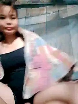 Snapshot of CloudyChu chatting on 10/24/25, 02:19 CloudyChu online show from 10/24/25, 02:19