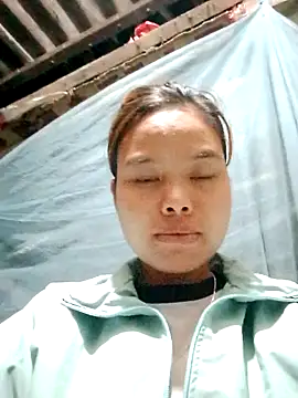 Snapshot of CloudyChu chatting on 11/03/25, 06:03 CloudyChu online show from 11/03/25, 06:03