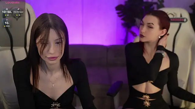 Snapshot of Selena_Glow chatting on 01/13/26, 11:43 Selena Glow online show from 01/13/26, 11:43