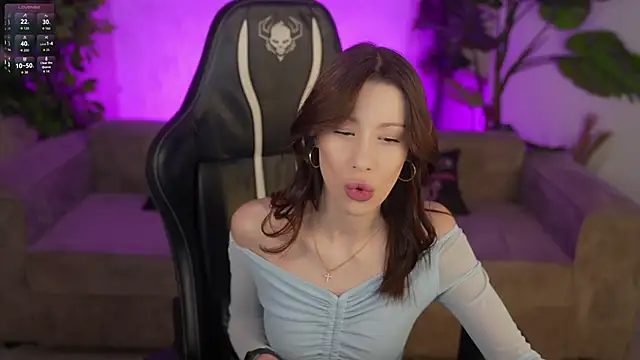 Snapshot of Selena_Glow chatting on 02/09/26, 11:42 Selena Glow online show from 02/09/26, 11:42