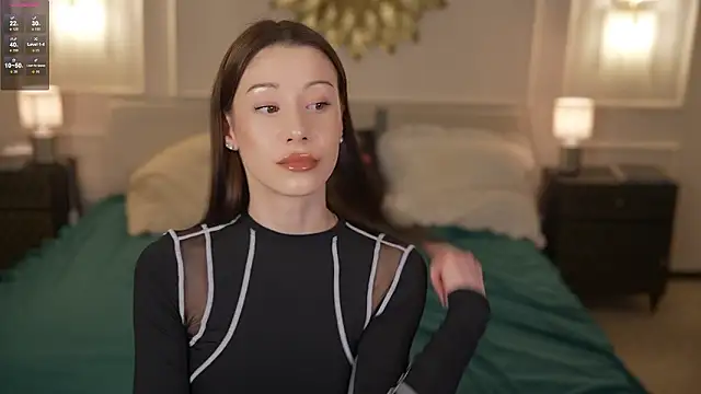 Snapshot of Selena_Glow chatting on 03/06/26, 07:21 Selena Glow online show from 03/06/26, 07:21