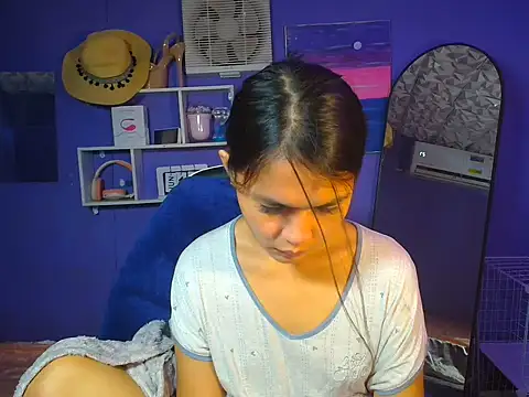 Snapshot of urgirljane chatting on 06/14/26, 02:35 urgirljane online show from 06/14/26, 02:35