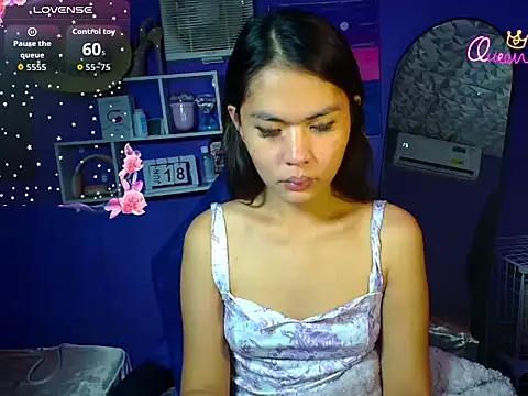 Snapshot of urgirljane chatting on 06/18/26, 12:22 urgirljane online show from 06/18/26, 12:22