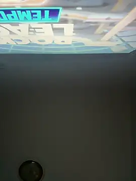 Snapshot of aavrdvh33 chatting on 09/17/25, 11:39 aavrdvh33 online show from 09/17/25, 11:39