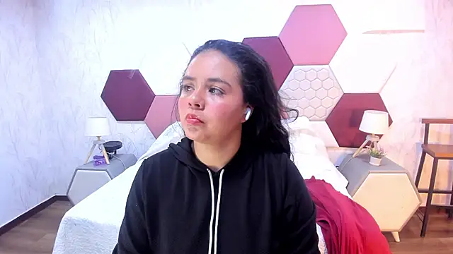 ArielleWilde online show from 11/17/25, 04:18