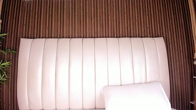 SandraMilerr online show from 05/26/26, 04:08