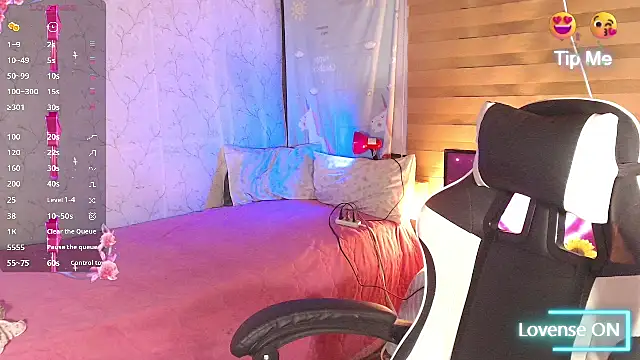 TssluttyNikka online show from 05/01/26, 07:07