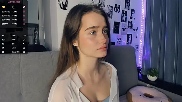 Snapshot of lovelyalivia chatting on 11/10/25, 09:08 lovelyalivia online show from 11/10/25, 09:08