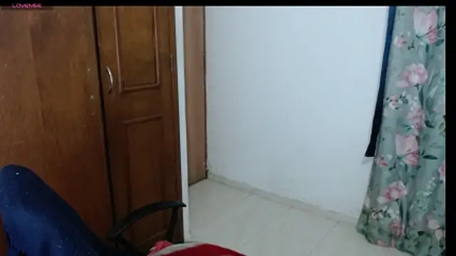 alejandralatina online show from 05/11/26, 04:29