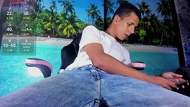 Snapshot of BigMonstercoks69 chatting on 03/10/26, 11:43 BigMonstercoks69 online show from 03/10/26, 11:43