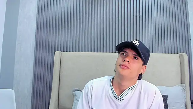 BenitoSaenz online show from 09/17/25, 12:18