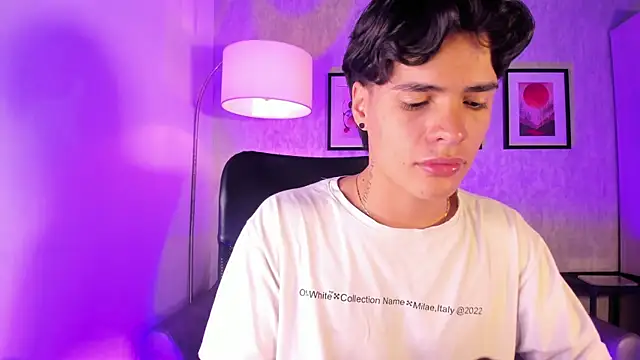 BenitoSaenz online show from 10/01/25, 12:44