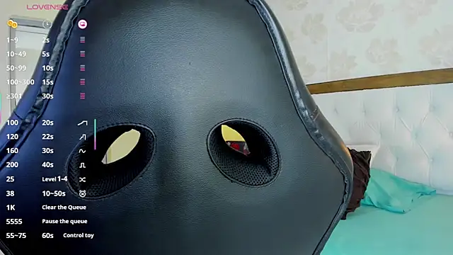 IRISCLARK1 online show from 09/25/25, 07:17