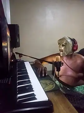 Snapshot of OnlyMoneyIwanT chatting on 02/24/26, 11:03 OnlyMoneyIwanT online show from 02/24/26, 11:03