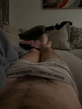 leroy9501 online show from 10/05/25, 03:16