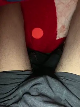 Snapshot of Aq2006 chatting on 04/01/26, 10:40 Aq2006 online show from 04/01/26, 10:40