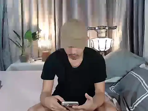 cute richard24 online show from 09/25/25, 08:07