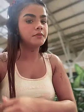 Snapshot of Kaily_Sweet16 chatting on 11/04/25, 07:02 Kaily Sweet16 online show from 11/04/25, 07:02