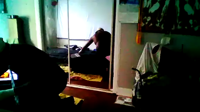 Snapshot of JezOne555 chatting on 09/12/25, 05:35 JezOne555 online show from 09/12/25, 05:35