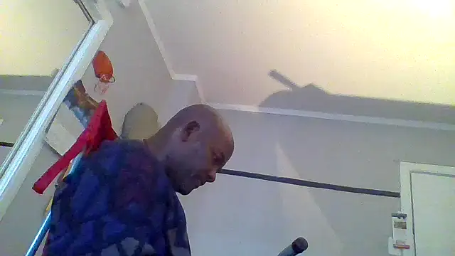 Snapshot of JezOne555 chatting on 10/05/25, 06:28 JezOne555 online show from 10/05/25, 06:28