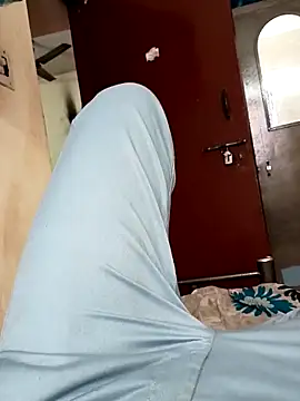 Snapshot of princemaheshboblover chatting on 10/03/25, 07:49 princemaheshboblover online show from 10/03/25, 07:49