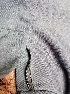 Snapshot of princemaheshboblover chatting on 10/28/25, 08:18 princemaheshboblover online show from 10/28/25, 08:18