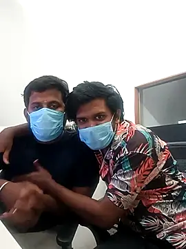 Snapshot of Tamiltopkaran chatting on 10/05/25, 08:01 Tamiltopkaran online show from 10/05/25, 08:01