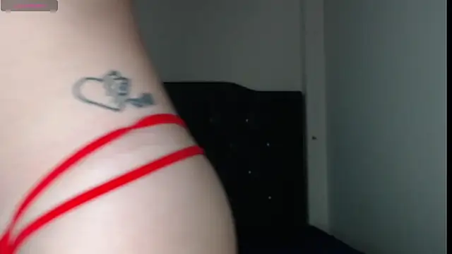 Snapshot of estrellajade chatting on 03/11/26, 04:51 estrellajade online show from 03/11/26, 04:51