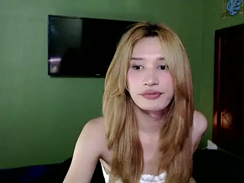 Snapshot of SerenaCortesi chatting on 09/29/25, 05:07 SerenaCortesi online show from 09/29/25, 05:07