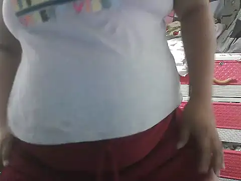 Snapshot of xxwild_pussyxx chatting on 01/17/26, 04:28 xxwild pussyxx online show from 01/17/26, 04:28