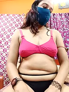 Hotpuja25 online show from 06/11/26, 04:43