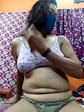 Hotpuja25 online show from 06/16/26, 03:47